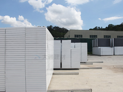 大通建材施工圍擋一般多少錢一米？批發(fā)有優(yōu)惠嗎？